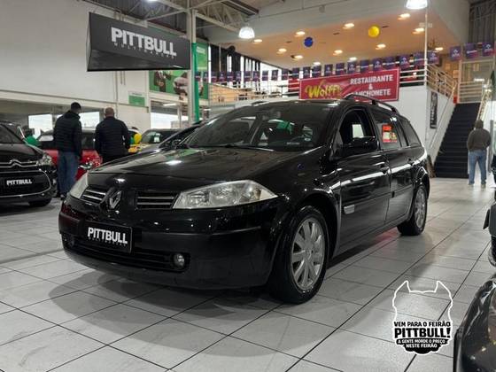 RENAULT MEGANE 1.6 DYNAMIQUE GRAND TOUR 16V FLEX 4P MANUAL RENAULT MEGANE 1.6 DYNAMIQUE GRAND TOUR 16V FLEX 4P MANUAL